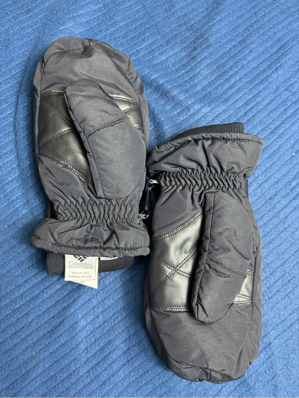 Columbia Black‎ Quilted Mittens with Grip Panels